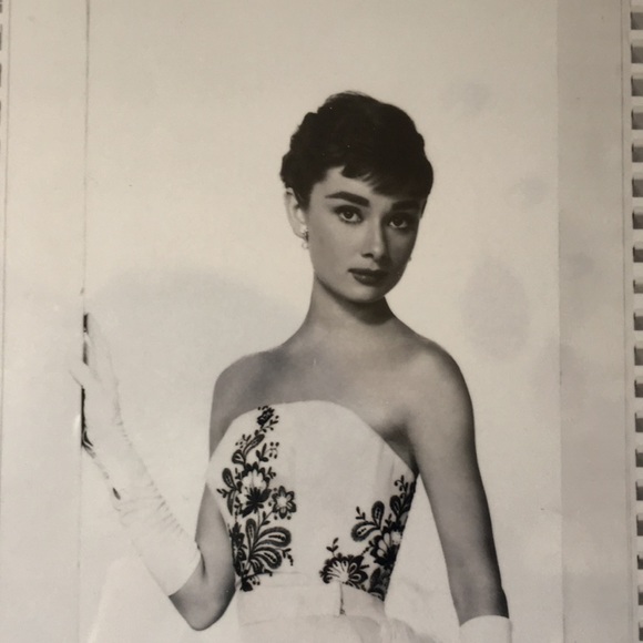 Audrey Hepburn as Sabrina Framed Photograph Black & White Iconic Dress Wall Art - Picture 2 of 14